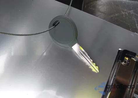 2004 Jeep Grand Cherokee Limited z USA, uszkodzony, nr VIN 1J4GX58N24C356052